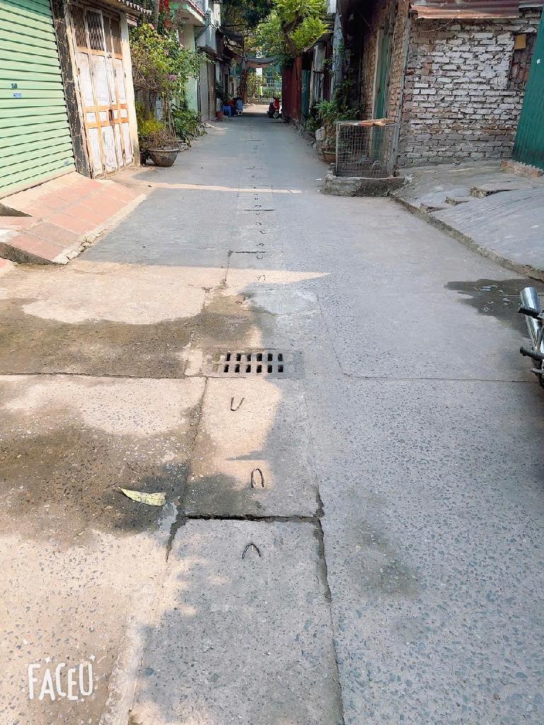 Bán nhà Hoàng Đạo Thành - diện tích 33,1m2 2 tầng - Ô tô chạy vòng quanh - giá 9,5 tỷ