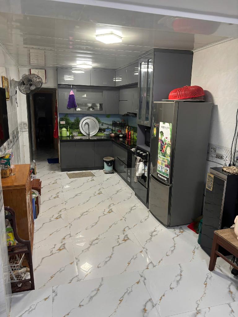 Bán nhà Hoàng Đạo Thành - diện tích 33,1m2 2 tầng - Ô tô chạy vòng quanh - giá 9,5 tỷ