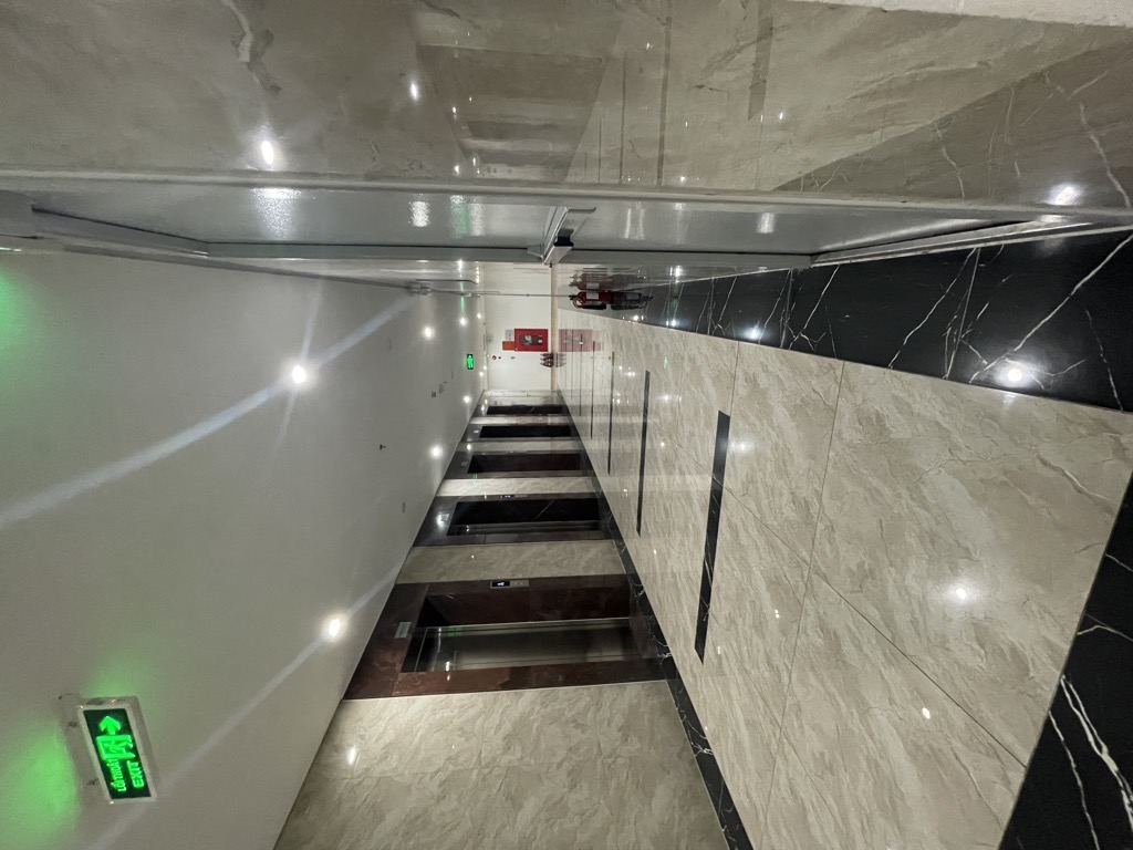 Bán nhà Hoàng Mai - diện tích 114m2 11 tầng - Căn hộ đẹp, giá 10,6 tỷ