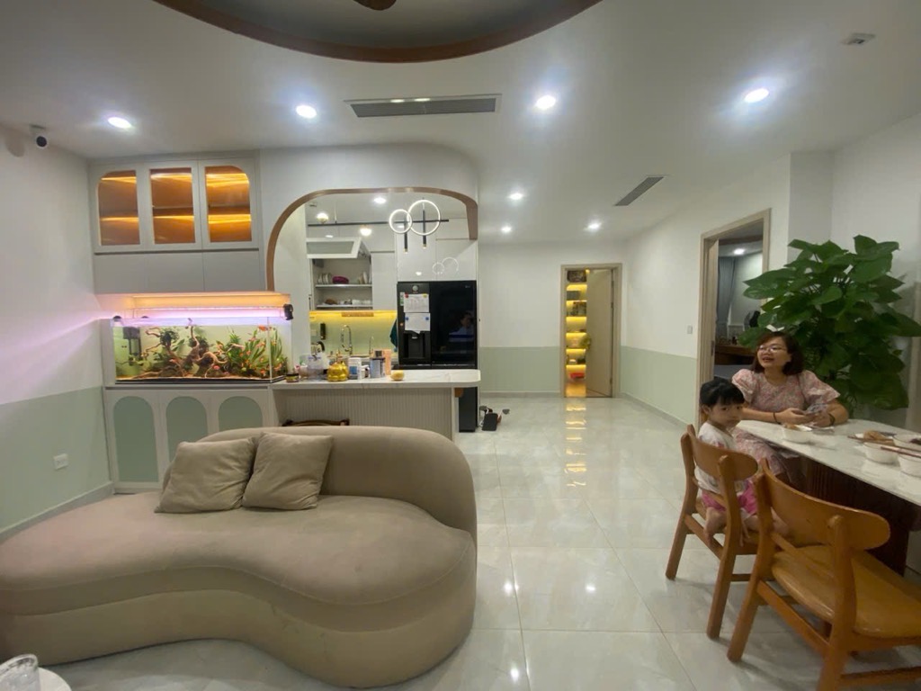 Bán nhà Hoàng Mai - diện tích 114m2 11 tầng - Căn hộ đẹp, giá 10,6 tỷ