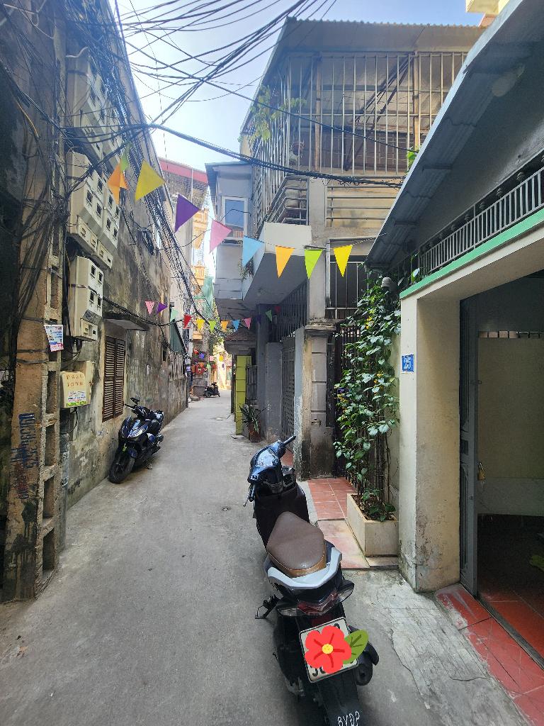 Bán nhà Lĩnh Nam - diện tích 74.1m2 3 tầng - Lô góc thoáng sáng - giá 16,8 tỷ