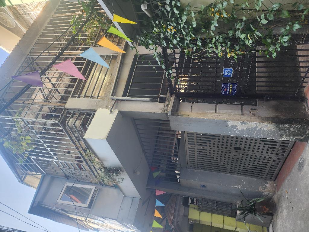 Bán nhà Lĩnh Nam - diện tích 74.1m2 3 tầng - Lô góc thoáng sáng - giá 16,8 tỷ