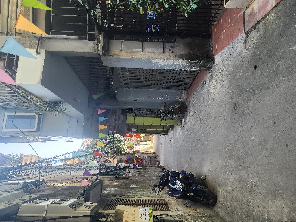 Bán nhà Lĩnh Nam - diện tích 74.1m2 3 tầng - Lô góc thoáng sáng - giá 16,8 tỷ