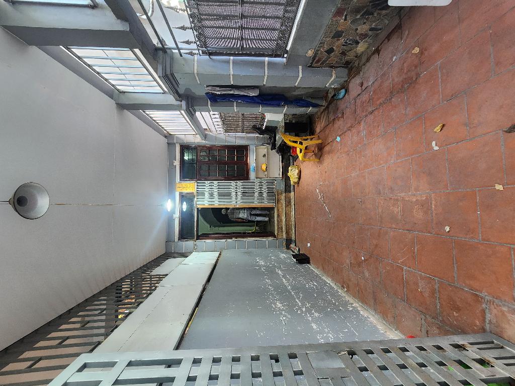 Bán nhà Lĩnh Nam - diện tích 74.1m2 3 tầng - Lô góc thoáng sáng - giá 16,8 tỷ