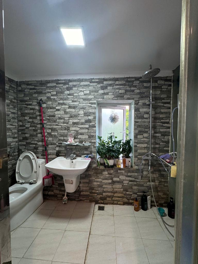 Bán nhà Trần Thánh Tông - diện tích 120m2 5 tầng - Lô góc trung tâm - giá 5,3 tỷ