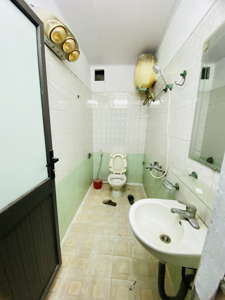 Bán nhà Ngõ Thịnh Quang - diện tích 99,9m2 4 tầng - Ô tô qua nhà - giá 24,5 tỷ