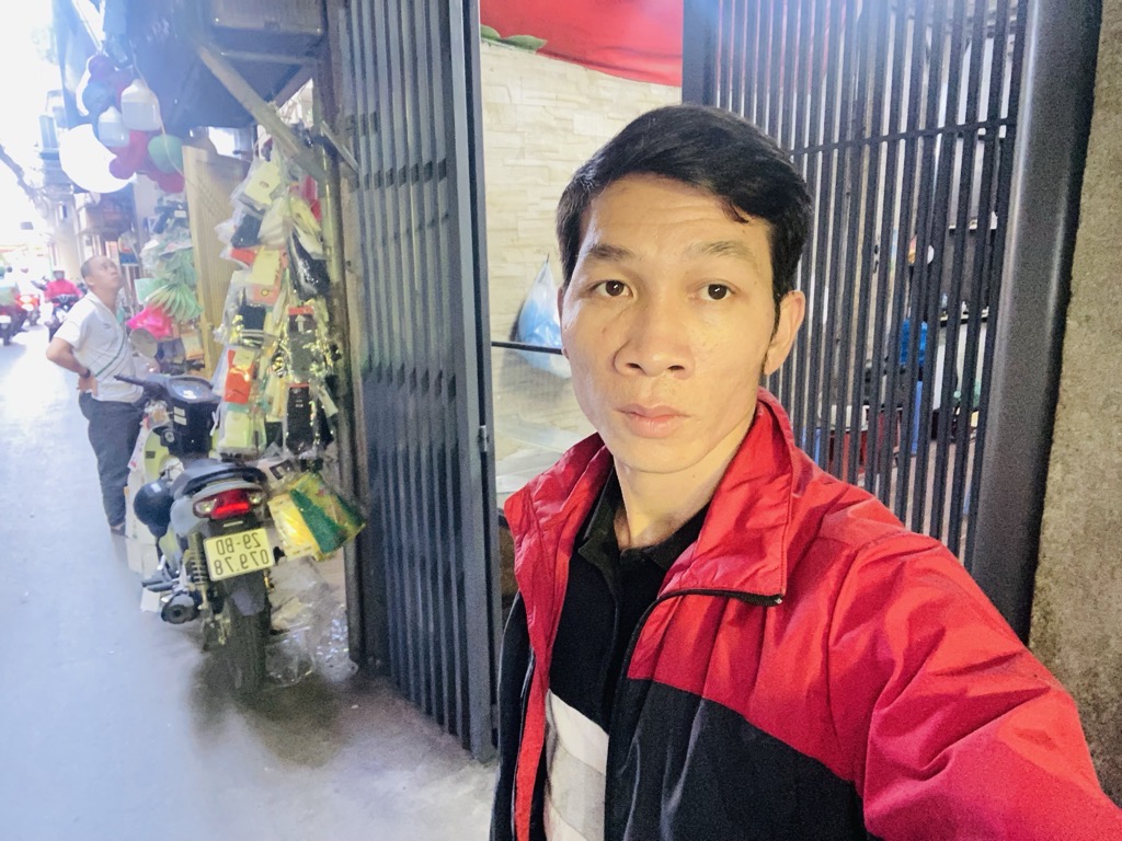 Bán nhà Ngõ Thịnh Quang - diện tích 99,9m2 4 tầng - Ô tô qua nhà - giá 24,5 tỷ