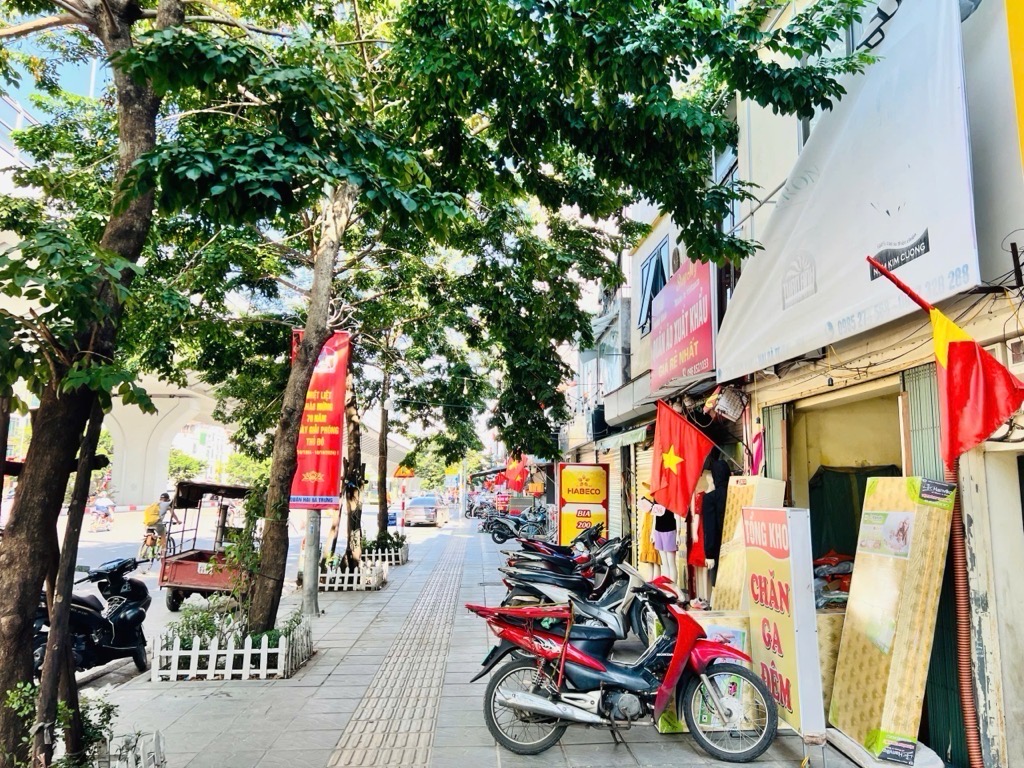 Bán nhà Minh Khai - diện tích 53m2 1 tầng - mặt phố kinh doanh sầm uất - giá 17,5 tỷ