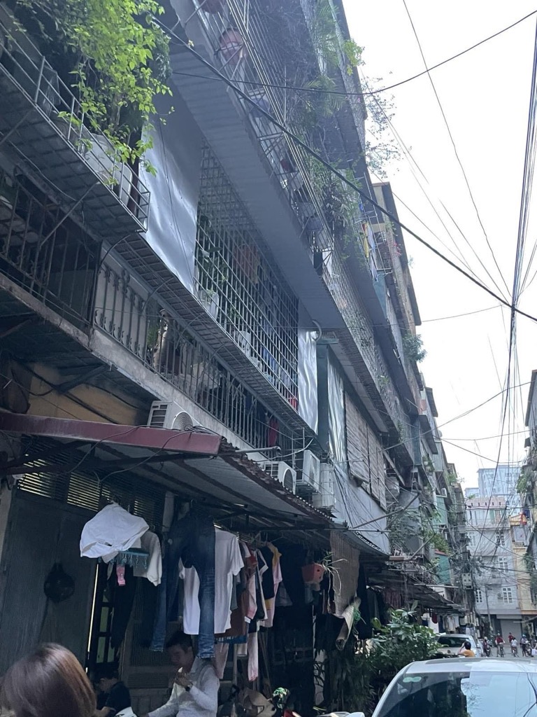 Bán nhà Vương Thừa Vũ - diện tích 80m2 5 tầng - Ô TÔ ĐỖ - giá 4 tỷ