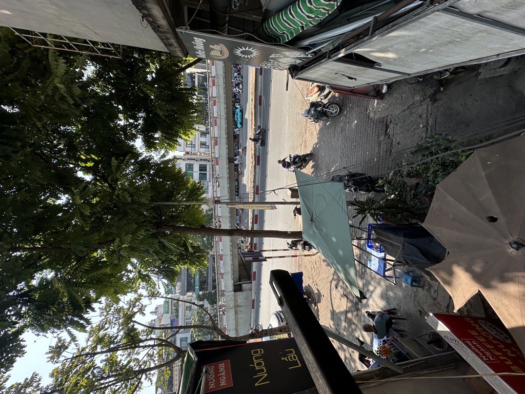 Bán nhà Trần Khát Chân - diện tích 18,4m2 5 tầng - Mặt phố - giá 7,6 tỷ