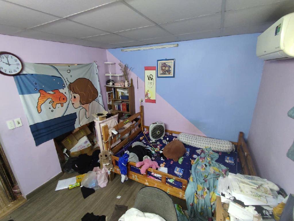 Bán nhà Lê Gia Đỉnh - diện tích 40.1m2 2 tầng - Căn hộ tập thể penhouse trung tâm - giá 5 tỷ