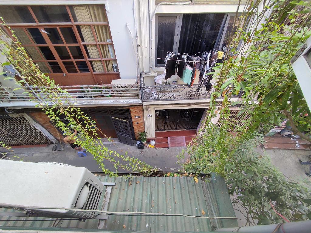 Bán nhà Lê Gia Đỉnh - diện tích 40.1m2 2 tầng - Căn hộ tập thể penhouse trung tâm - giá 5 tỷ