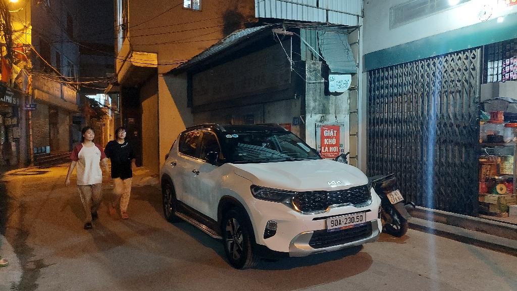 Bán nhà Hưng Phúc - diện tích 100m2 2 tầng - Ô tô vào nhà - giá 13,5 tỷ