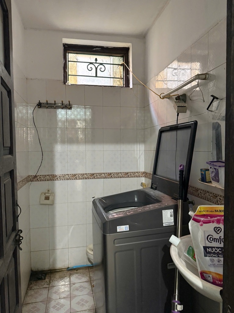 Bán nhà Nam Dư - diện tích 107.6m2 2 tầng - vị trí quá đẹp - giá 14 tỷ