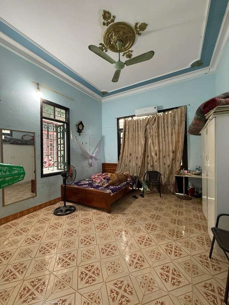 Bán nhà Nam Dư - diện tích 107.6m2 2 tầng - vị trí quá đẹp - giá 14 tỷ