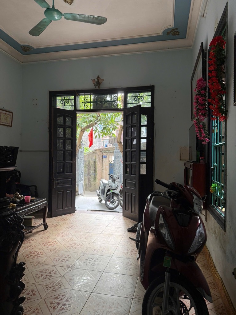 Bán nhà Nam Dư - diện tích 107.6m2 2 tầng - vị trí quá đẹp - giá 14 tỷ