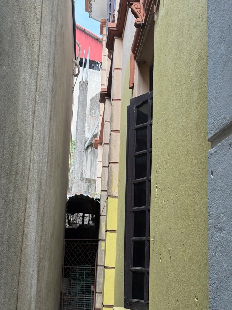 Bán nhà Nam Dư - diện tích 107.6m2 2 tầng - vị trí quá đẹp - giá 14 tỷ