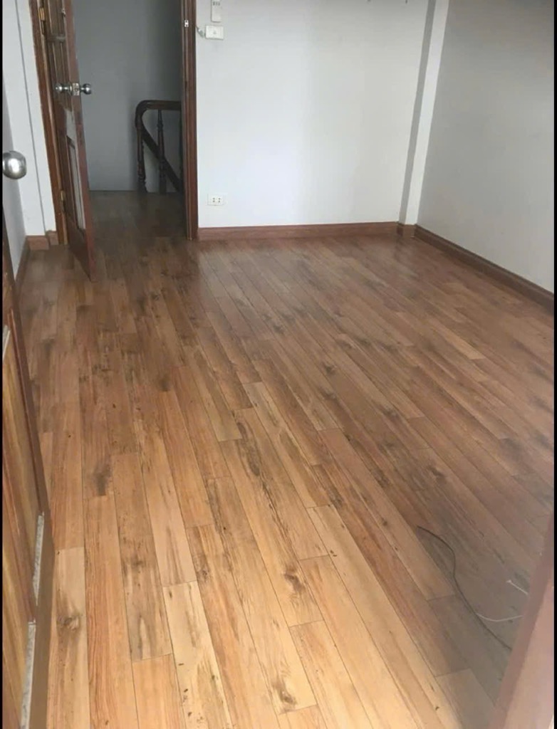 Bán nhà Nguyễn Khoái - diện tích 78m2 3 tầng - 15m ra ô tô - giá 13,8 tỷ