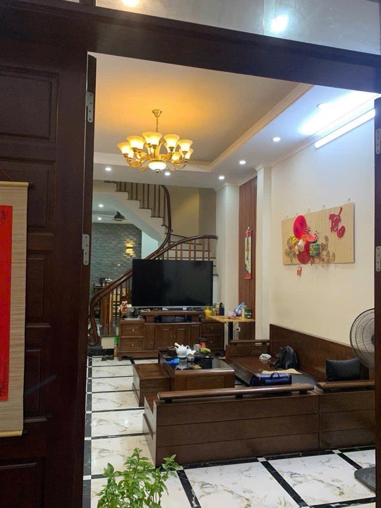 Bán nhà Cù Chính Lan - diện tích 83,6m2 5 tầng - Nhà thoáng mát, ngõ rộng thông tứ tung - giá 20 tỷ