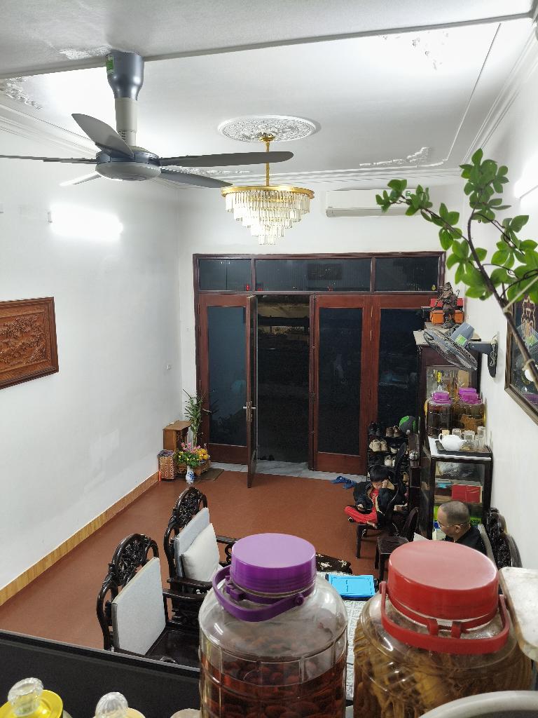 Bán nhà Giải Phóng - diện tích 47m2 5 tầng - Mặt phố kinh doanh - giá 15,5 tỷ