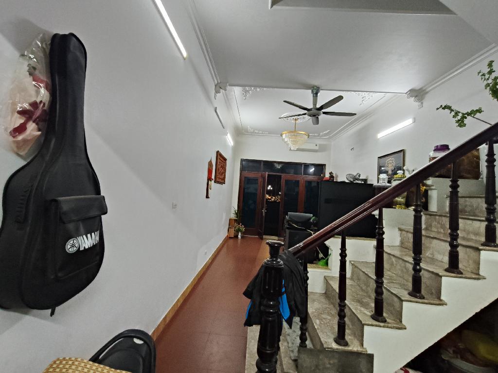 Bán nhà Giải Phóng - diện tích 47m2 5 tầng - Mặt phố kinh doanh - giá 15,5 tỷ