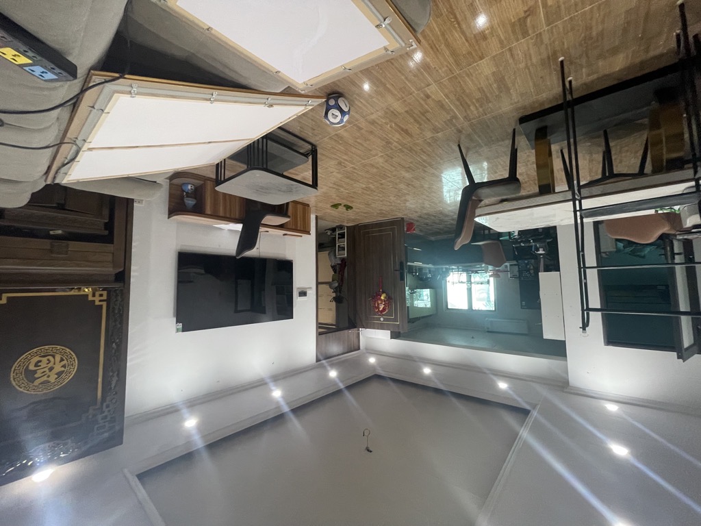 Bán nhà Cự Lộc - diện tích 130m2 2 tầng - Nhà đẹp lô góc full nội thất - giá 7,0 tỷ