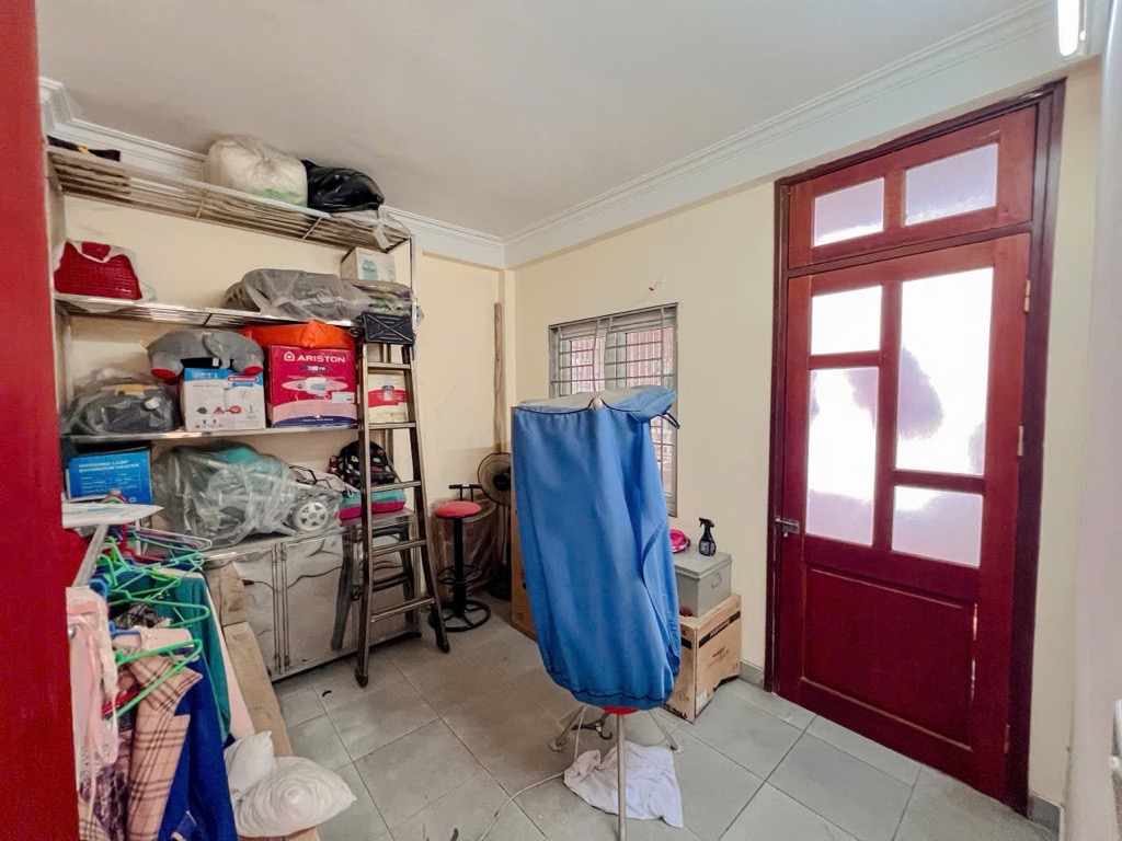 Bán nhà Chùa Láng - diện tích 44.3m2 4 tầng - Mặt ngõ kinh doanh - giá 13 tỷ