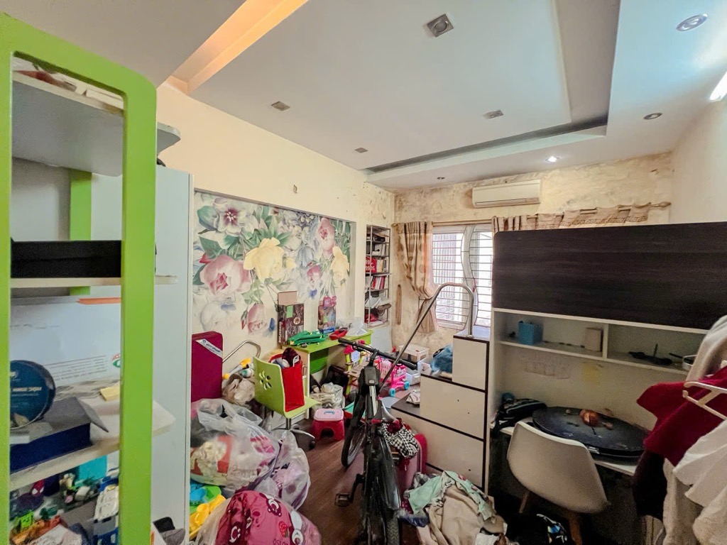 Bán nhà Chùa Láng - diện tích 44.3m2 4 tầng - Mặt ngõ kinh doanh - giá 13 tỷ