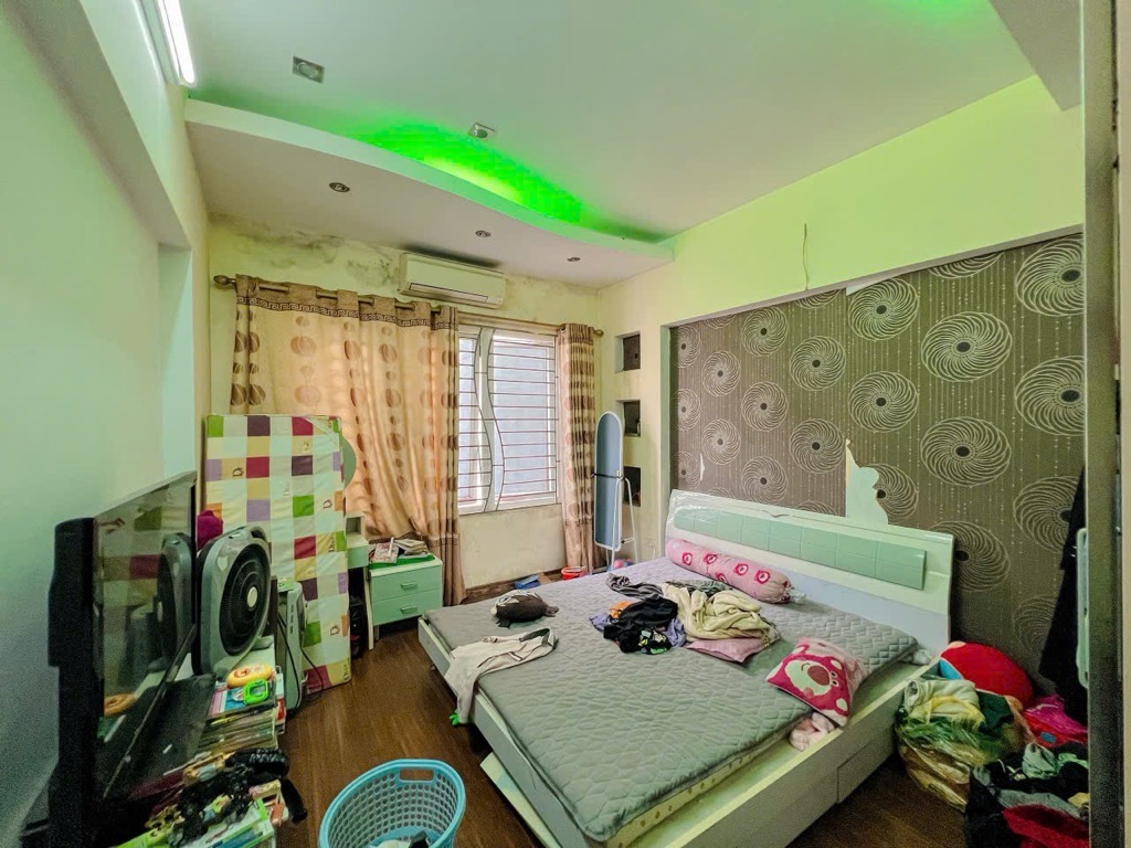 Bán nhà Chùa Láng - diện tích 44.3m2 4 tầng - Mặt ngõ kinh doanh - giá 13 tỷ