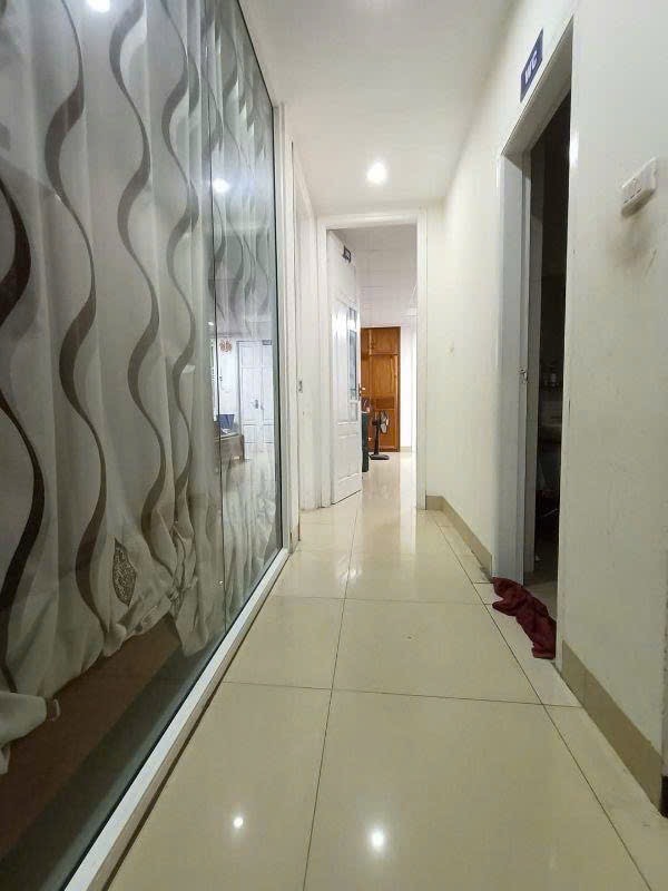 Bán nhà Hào Nam - diện tích 72,0m2 4 tầng - Ô TÔ TRÁNH - giá 21 tỷ