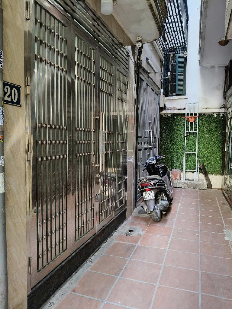 Bán nhà Nguyễn Lương Bằng - diện tích 39.4m2 3 tầng - ô tô tránh - giá 10 tỷ