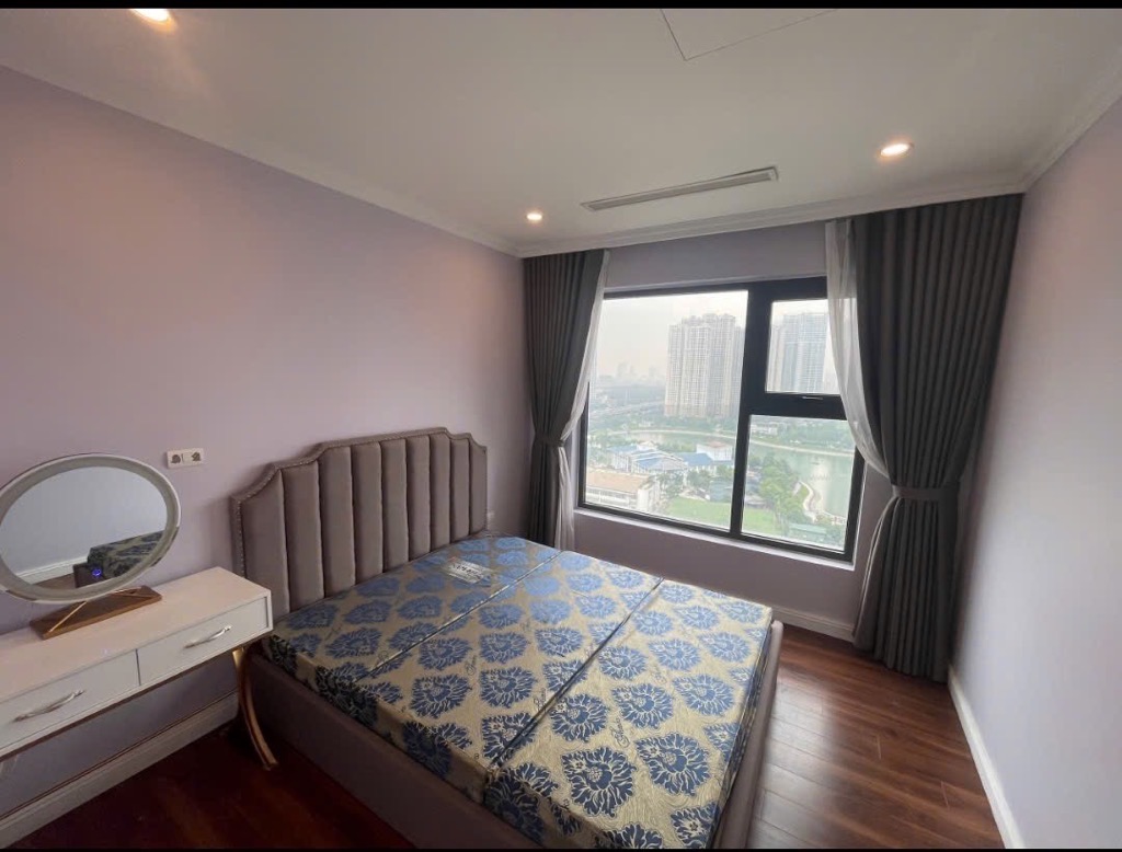 Bán nhà Lê Văn Lương - diện tích 100m2 17 tầng - Căn hộ cao cấp - giá 11 tỷ