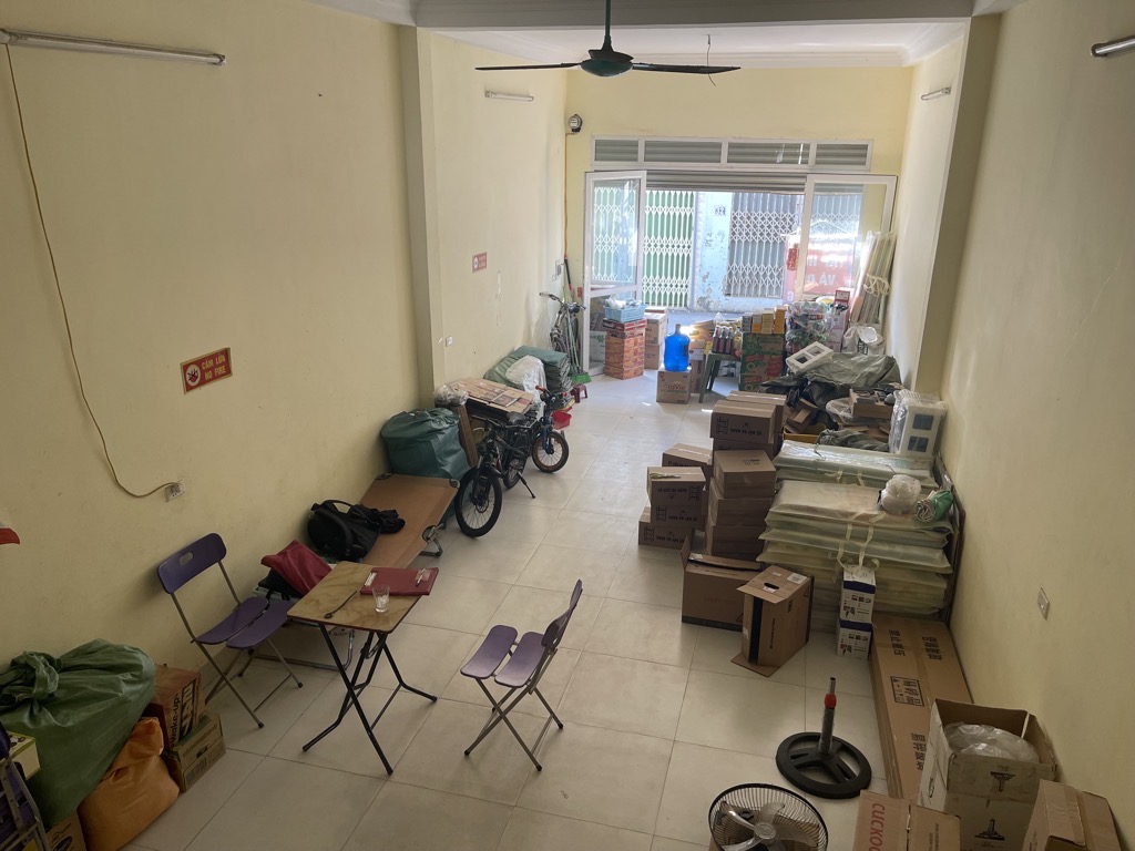 Bán nhà Nguyễn Xiển - diện tích 72m2 3 tầng - Ô tô tránh - giá 8,6 tỷ