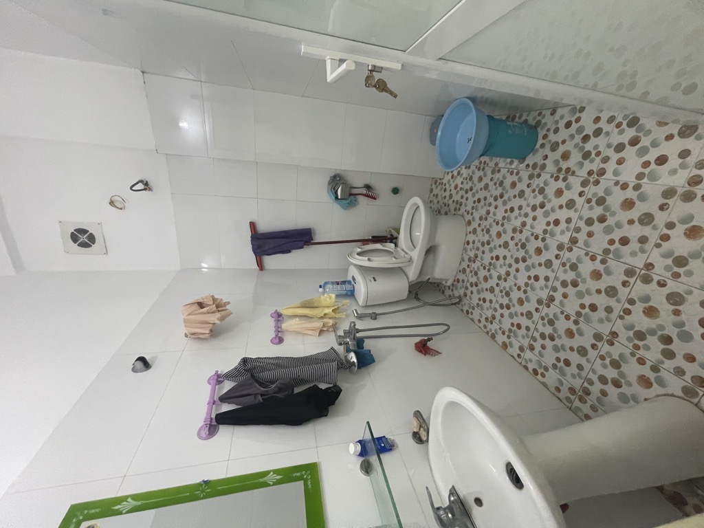 Bán nhà Nguyễn Xiển - diện tích 72m2 3 tầng - Ô tô tránh - giá 8,6 tỷ