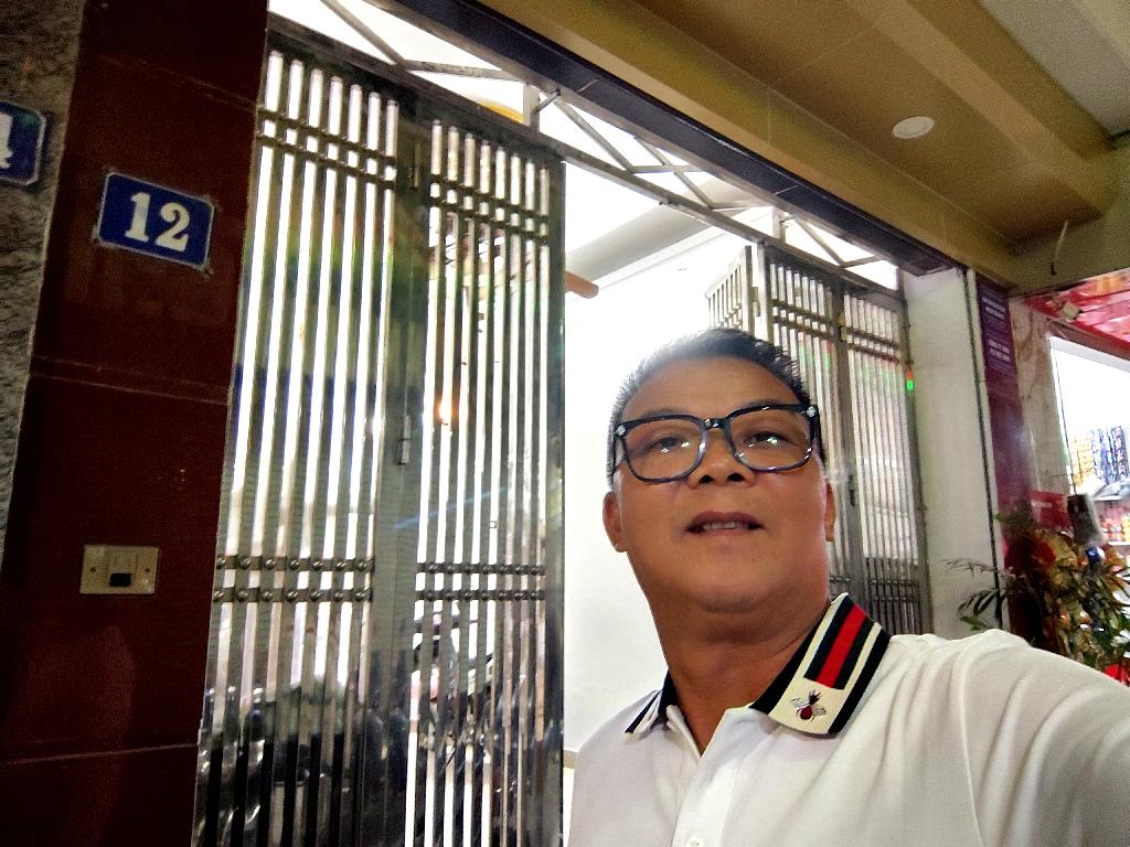 Bán nhà Đại Từ - diện tích 39m2 6 tầng - Mặt ngõ thông kinh doanh - giá 13,5 tỷ