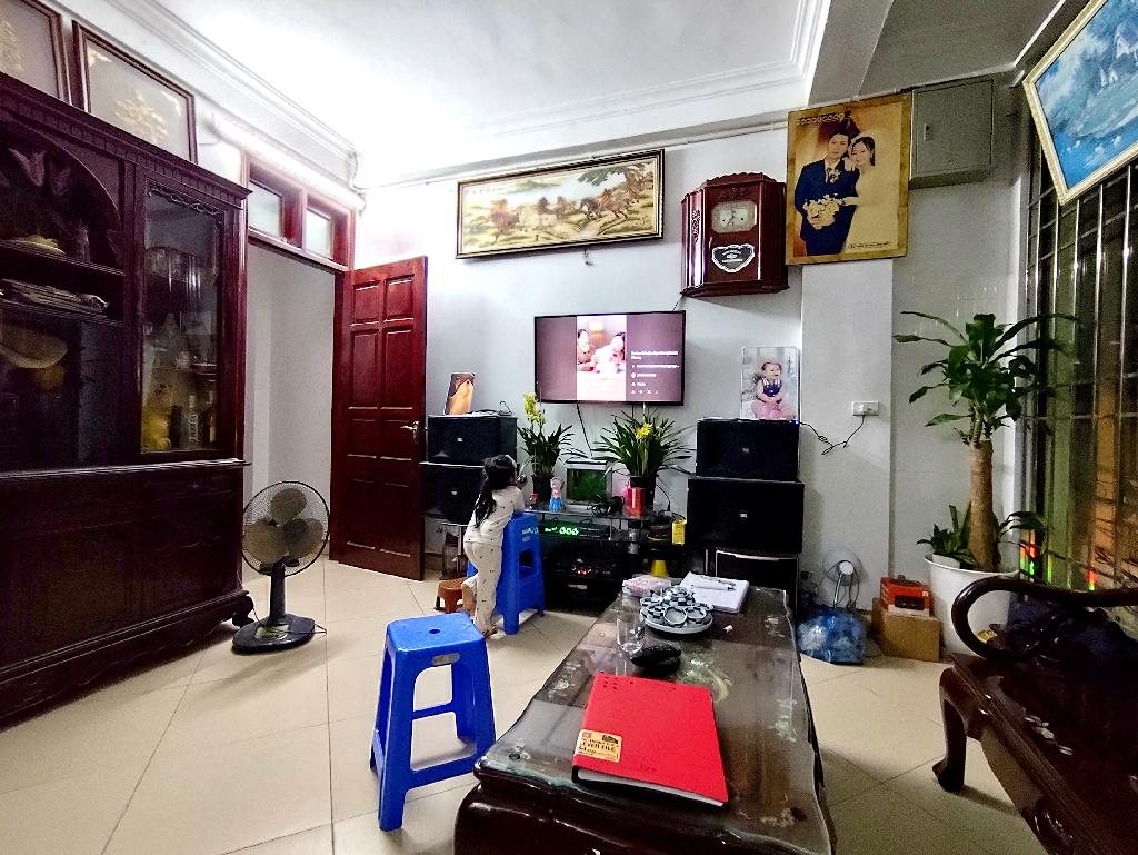 Bán nhà Đại Từ - diện tích 39m2 6 tầng - Mặt ngõ thông kinh doanh - giá 13,5 tỷ