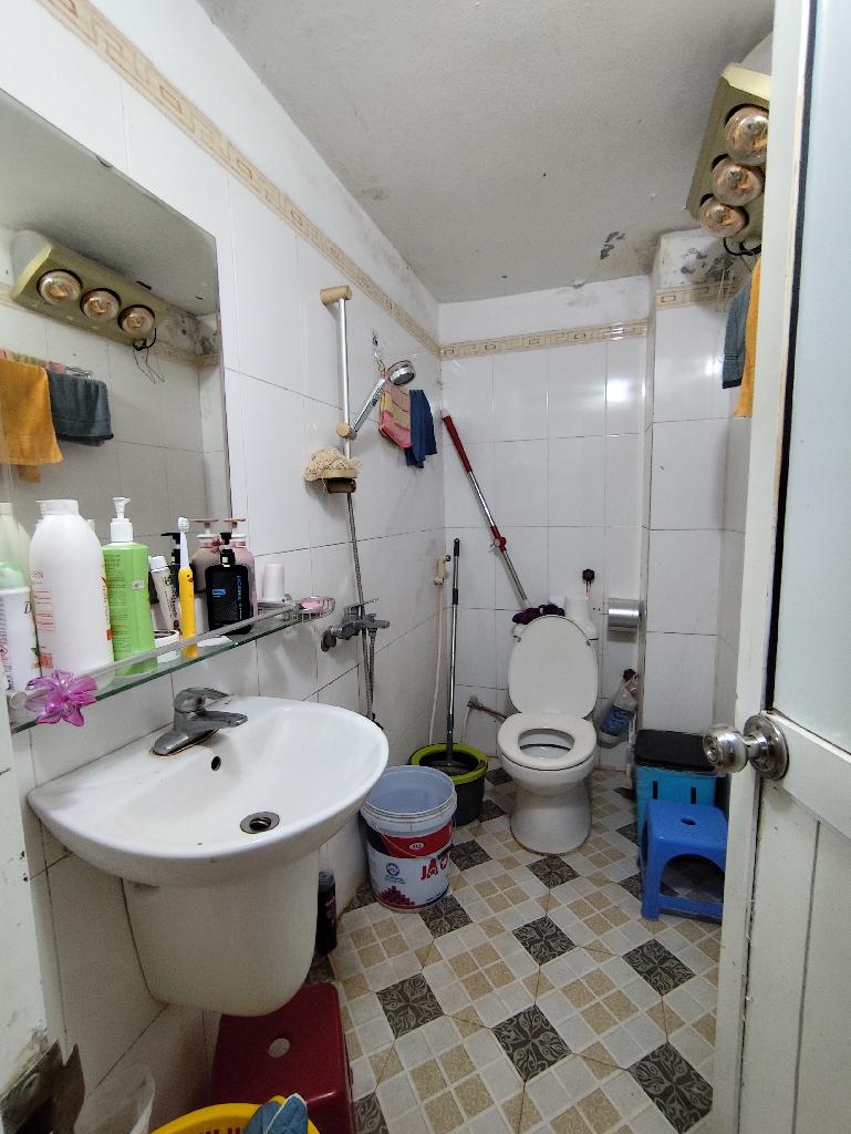 Bán nhà Đại Từ - diện tích 39m2 6 tầng - Mặt ngõ thông kinh doanh - giá 13,5 tỷ