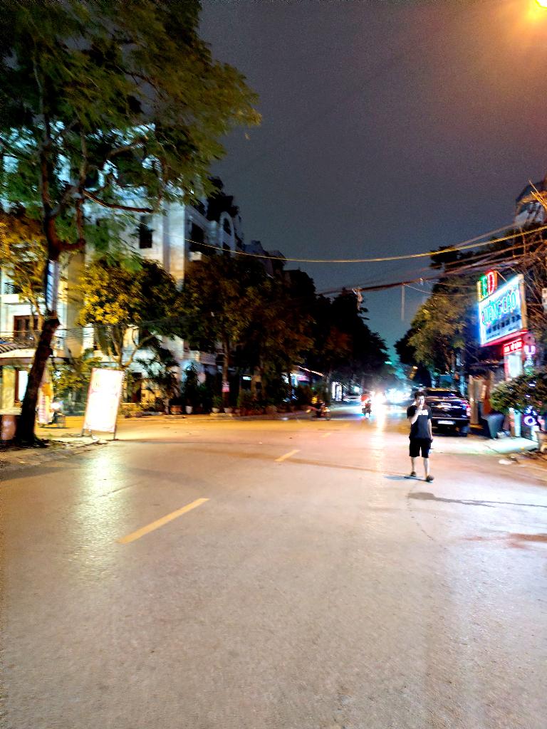 Bán nhà Đại Từ - diện tích 39m2 6 tầng - Mặt ngõ thông kinh doanh - giá 13,5 tỷ