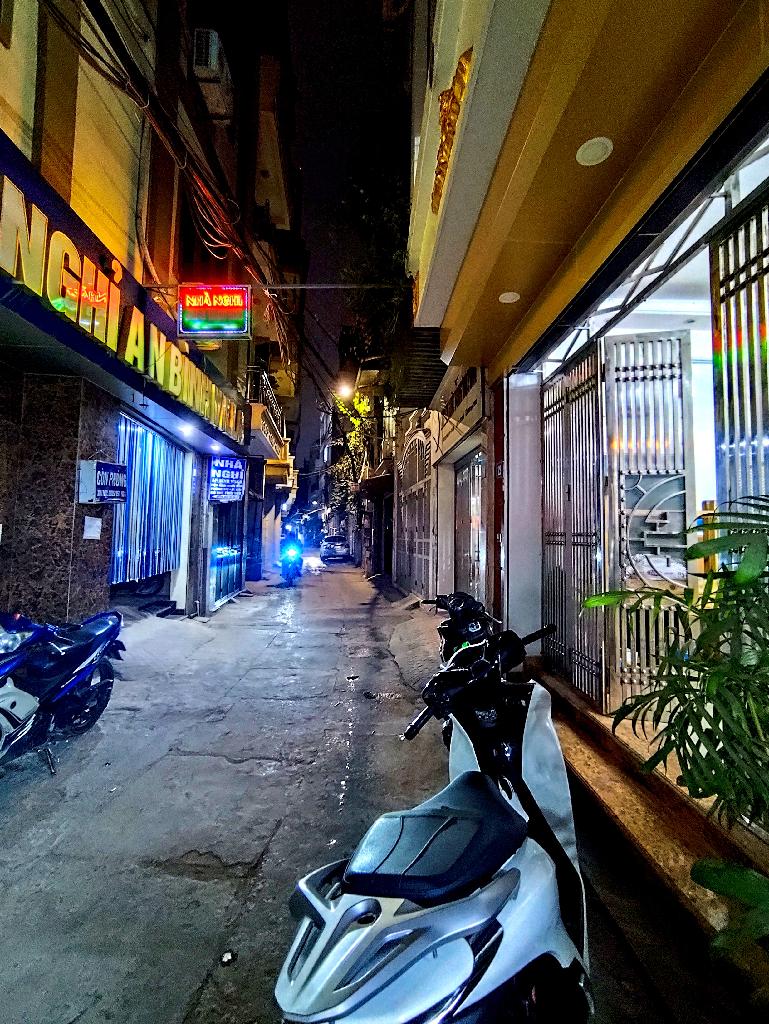 Bán nhà Đại Từ - diện tích 39m2 6 tầng - Mặt ngõ thông kinh doanh - giá 13,5 tỷ