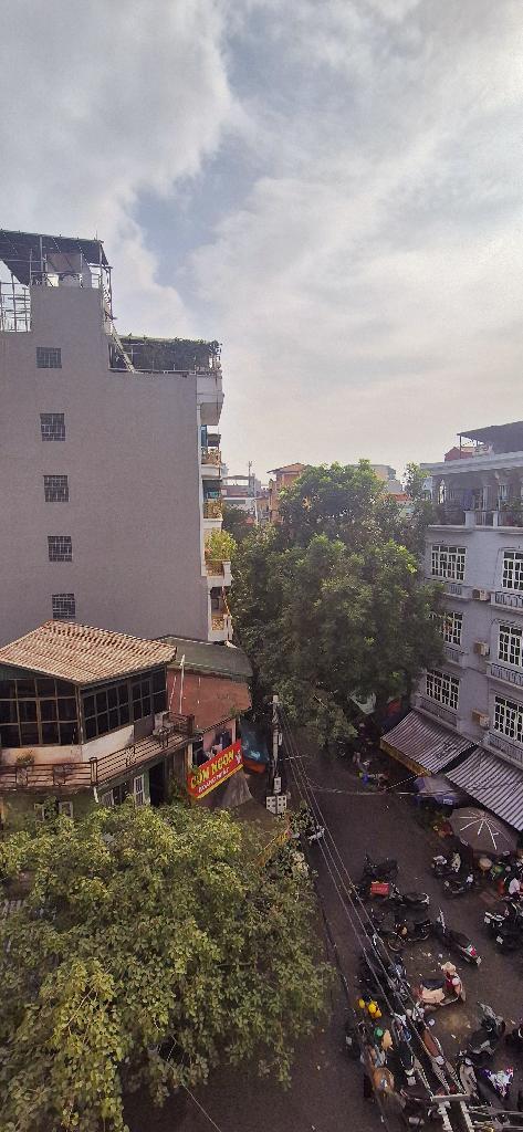 Bán nhà Yên Bái - diện tích 27,2m2 5 tầng - Mặt phố kinh doanh ngày đêm - giá 6 tỷ