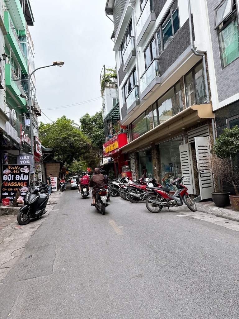 Bán nhà Chùa Quỳnh - diện tích 36m2 5 tầng - ô tô tránh - giá 15 tỷ