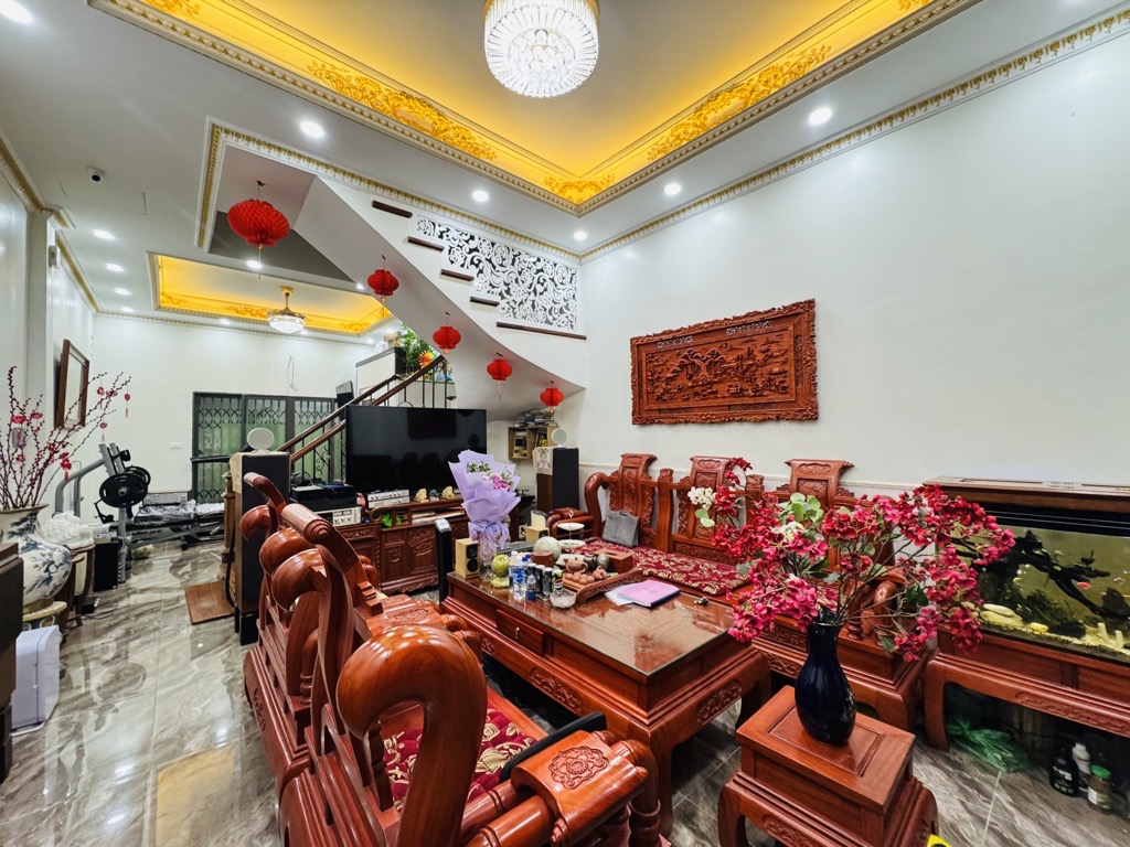 Bán nhà Dương Văn Bé - diện tích 62m2 5 tầng - nhà đẹp hiếm có - giá 12,5 tỷ