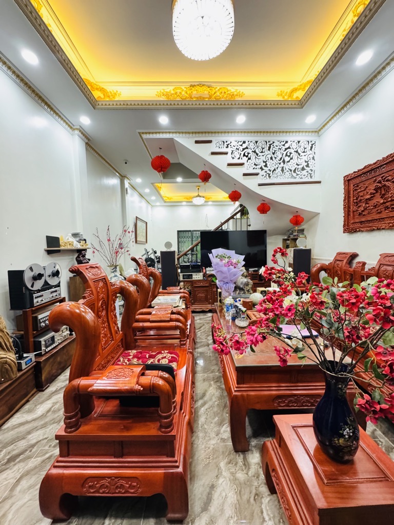 Bán nhà Dương Văn Bé - diện tích 62m2 5 tầng - nhà đẹp hiếm có - giá 12,5 tỷ