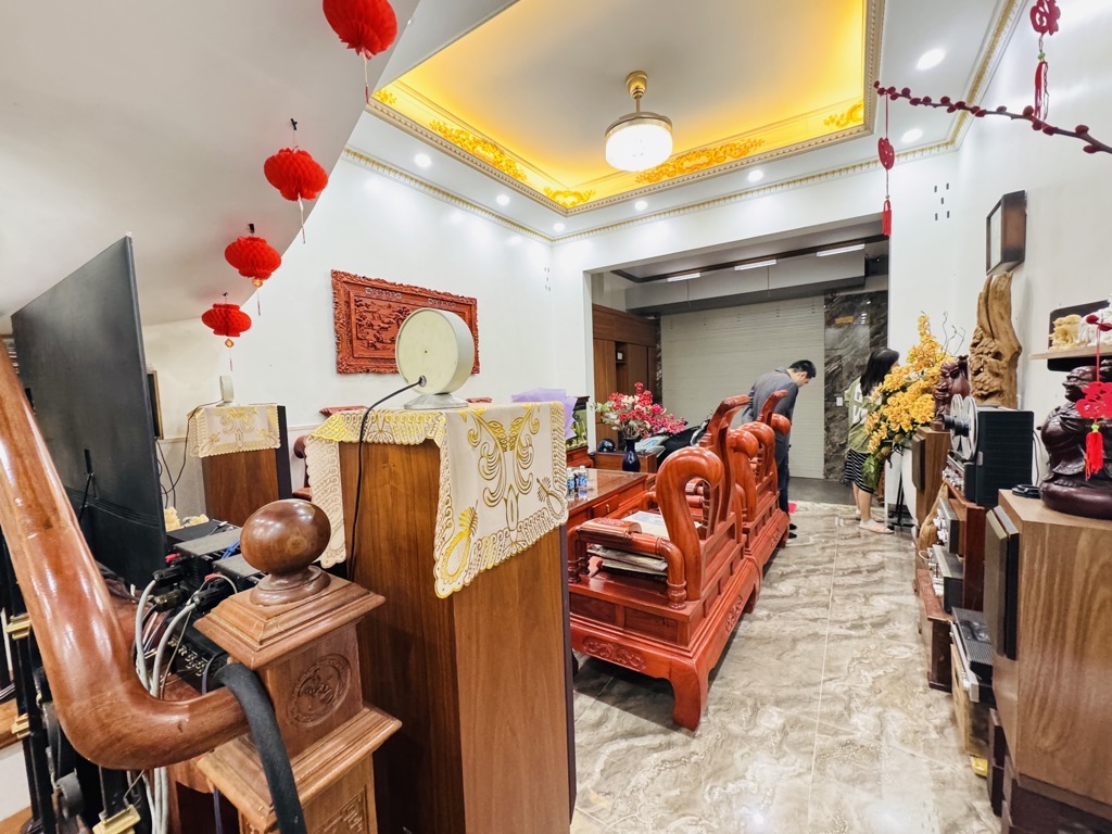 Bán nhà Dương Văn Bé - diện tích 62m2 5 tầng - nhà đẹp hiếm có - giá 12,5 tỷ