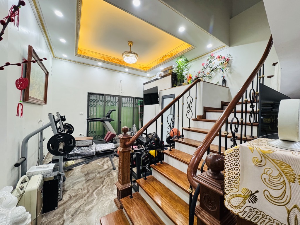 Bán nhà Dương Văn Bé - diện tích 62m2 5 tầng - nhà đẹp hiếm có - giá 12,5 tỷ