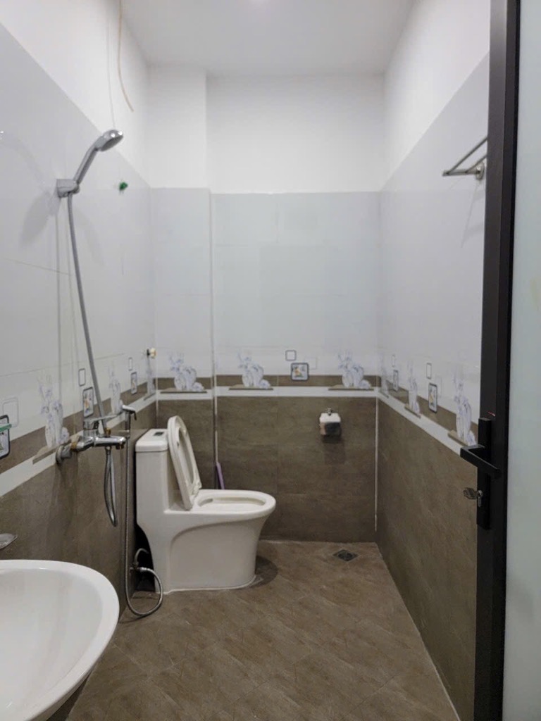 Bán nhà Lĩnh Nam - diện tích 68m2 5 tầng - Ô tô cách nhà tầm 20m - giá 13 tỷ