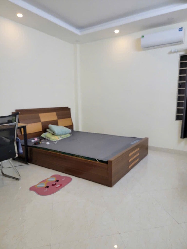 Bán nhà Lĩnh Nam - diện tích 68m2 5 tầng - Ô tô cách nhà tầm 20m - giá 13 tỷ