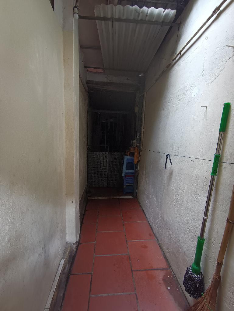 Bán nhà Bạch Mai - diện tích 36m2 1 tầng - ô tô tránh - giá 13,5 tỷ