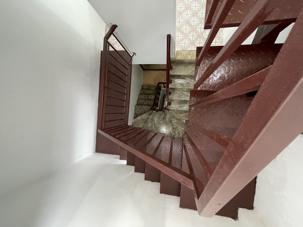 Bán nhà ngõ chợ khâm thiên - diện tích 20m2 4 tầng - nhà lô 3 mặt thoáng, vừa ở vừa kinh doanh - giá 7 tỷ