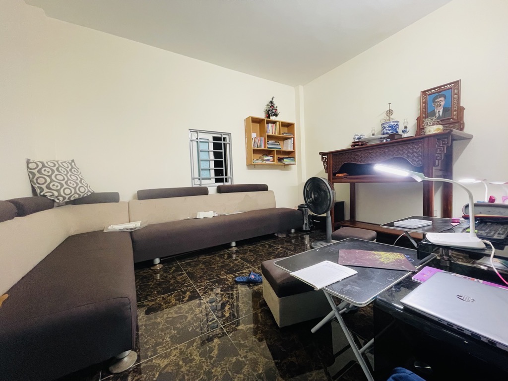 Bán nhà Ngõ Tô Hoàng - diện tích 37m2 4 tầng - Nhà đẹp về ở luôn - giá 5,4 tỷ